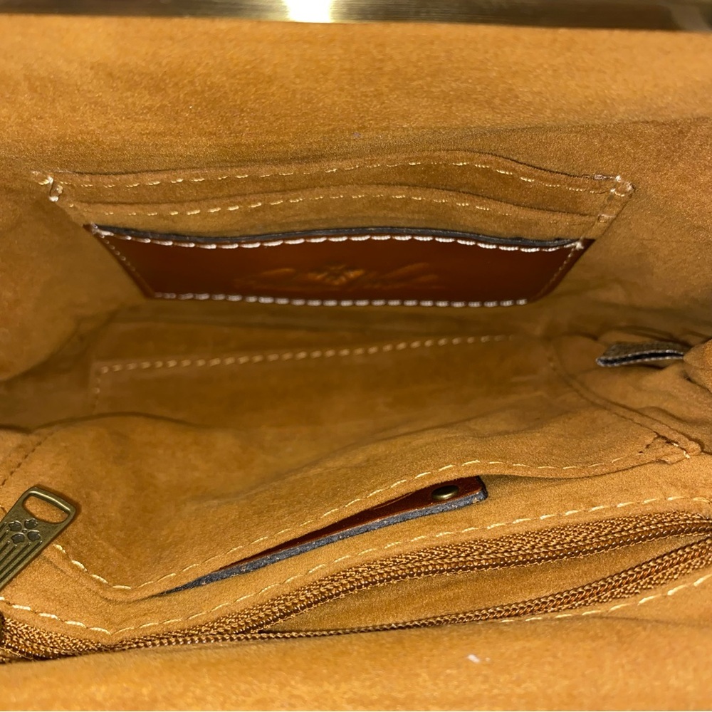 NWOT Patricia Nash Brown Leather Wristlet 8 x 9 - Picture 5 of 7